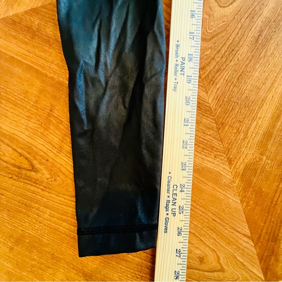 SOLD Lululemon Radiate Foil Print Black Leggings, Women’s Size 6 - Picture 6 of 7